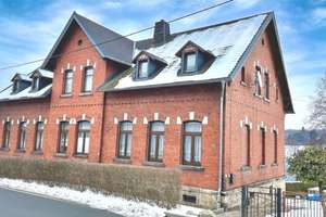 Platz für die ganze Familie – Die vollständige Adresse der Immobilie erhältst du vom Anbieter., 8223 Falkenstein/Vogtland – Vorschaubild 1