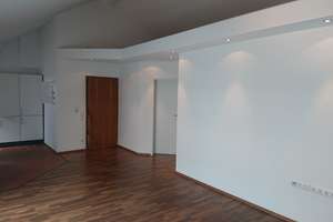 Exklusive 2-Zimmer-Wohnung mit Wintergarten, Kamin, EBK, FBH, ... – Die vollständige Adresse der Immobilie erhältst du vom Anbieter., 71522 Backnang – Vorschaubild 11