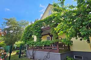 Einziehen & Wohlfühlen: Charmante Doppelhaushälfte in idyllischer Lage von Pankow – Die vollständige Adresse der Immobilie erhältst du vom Anbieter., 13156 Niederschönhausen, Berlin – Vorschaubild 2