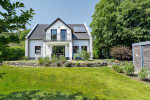 Modernes A+ Wohlfühlhaus im Weiltal mit EBK, 2 Bädern, Erdwärme und Doppelcarport