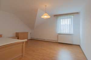 Geesthacht: MRH mit Einliegerwohnung und großzügigem Grundstück in ruhiger und doch zentraler Lage! – Herzogtum Lauenburg (Kreis) – Vorschaubild 3