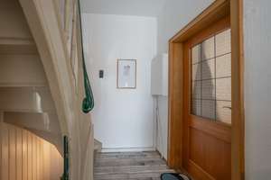 Potenzialstarkes Zweifamilienhaus mit ausgebautem DG – Ideal für Eigennutzer oder Kapitalanleger – Die vollständige Adresse der Immobilie erhältst du vom Anbieter., 41065 Lürrip, Mönchengladbach – Vorschaubild 2
