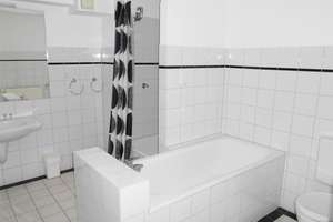 Mit Einzugs-BONUS! Individueller Wohngenuss in der City °° viel Platz auf 81 m², große Fensterfront – Stresemannstraße 12, 40210 Stadtmitte, Düsseldorf – Vorschaubild 3