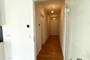 Lichtdurchflutete 2 Zimmerwohnung mit Einbauküche – Am Münchfeld 43, 80999 Untermenzing, München – Vorschaubild 11