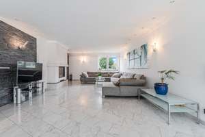 Gewerblich nutzbare Villa inmitten herrlicher Natur – Die vollständige Adresse der Immobilie erhältst du vom Anbieter., 41066 Bettrath-Hoven, Mönchengladbach – Vorschaubild 11
