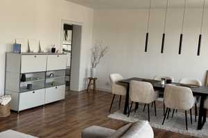 Stilvolle 3-Zimmer-Wohnung mit 2 Balkons und Einbauküche in Düsseldorf – Brehmstraße 85, 40239 Düsseldorf – Vorschaubild 1