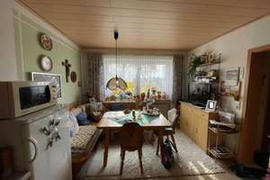 Attraktives Mehrfamilienhaus mit 3 Wohneinheiten am Schloßberg in Flossenbürg – Die vollständige Adresse der Immobilie erhältst du vom Anbieter., 92696 Flossenbürg – Vorschaubild 4