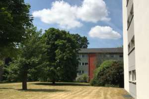 47120/17 Geräumige 1-Zimmer-Wohnung mit Balkon in Düsseldorf-Holthausen – 40589 Holthausen, Düsseldorf – Vorschaubild 9