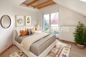 Großzügiges Haus mit schöner Dachterrasse und vielseitigen Möglichkeiten – Die vollständige Adresse der Immobilie erhältst du vom Anbieter., 61440 Oberursel (Taunus) – Vorschaubild 8