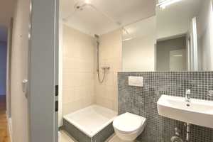 Schillerkiez: 2 Zimmer-Apartment im Seitenflügel/Gartenhaus – Berlin – Vorschaubild 5