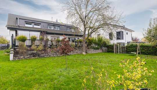 Bild von PROVISIONSFREI! Geräumiges Einfamilienhaus mit 9 Zimmern