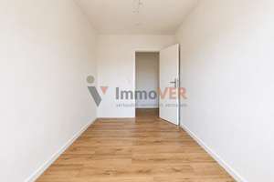 Erstbezug nach Modernisierung: 4-Zimmer-Wohnung mit Loggia in Bremen Huchting – Die vollständige Adresse der Immobilie erhältst du vom Anbieter., 28259 Kirchhuchting, Bremen – Vorschaubild 12