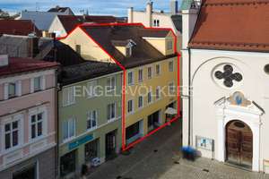 Investment - Gut vermietetes Wohn- und Geschäftshaus am Kirchplatz in Weilheim – Die vollständige Adresse der Immobilie erhältst du vom Anbieter., 82362 Weilheim in Oberbayern – Vorschaubild 1