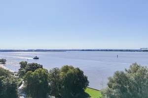 Direkt am Strand - Terrassenwohnung über zwei Ebenen mit Elbblick – Die vollständige Adresse der Immobilie erhältst du vom Anbieter., 22587 Blankenese, Hamburg – Vorschaubild 34