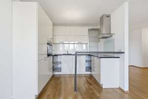 Attraktive 3-Zimmer-Wohnung in zentraler Lage – mit Loggia, Balkon und Tiefgaragenstellplatz – Die vollständige Adresse der Immobilie erhältst du vom Anbieter., 81241 Pasing, München – Vorschaubild 14