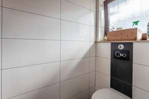 Großzügiges Wohnhaus mit Einliegerwohnung in sonniger Aussichtslage von Hilzingen Binningen – Die vollständige Adresse der Immobilie erhältst du vom Anbieter., 78247 Hilzingen – Vorschaubild 4