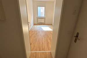 St. Johannis neue kernsanierte helle 2 Zi Whg + Küche/Parkett  – Helmstraße 47, 90419 Nürnberg – Vorschaubild 16