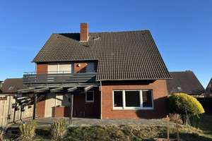 Solides Zweifamilienhaus mit 2 Garagen und großem Garten in ruhiger Wohnlage von Bad Iburg-Glane – Die vollständige Adresse der Immobilie erhältst du vom Anbieter., 49186 Bad Iburg – Vorschaubild 2