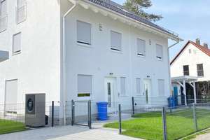 Provisionsfreie Moderne Doppelhaushälfte in Germering mit hochwertiger Ausstattung & 2 Stellplätzen – Die vollständige Adresse der Immobilie erhältst du vom Anbieter., 82110 Germering – Vorschaubild 1
