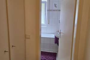 Schönes 1-Zimmerwohnung mit Kochnische und Tageslichtbad – Geldorpstr. 9, 50733 Nippes (Ortsteil), Köln – Vorschaubild 3