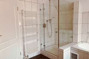 Charmante 2-Zimmer-Dachgeschosswohnung in der Altstadt – Die vollständige Adresse der Immobilie erhältst du vom Anbieter., 65239 Hochheim am Main – Vorschaubild 12
