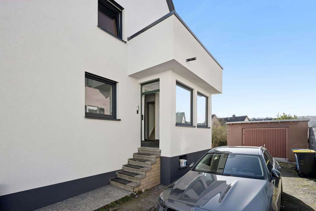 Immobilie in Villmar - Einziehen und Wohlfühlen - sehr schönes und saniertes EFH mit Garten!! - Bild 1