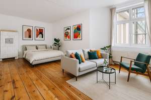 Quiet, spacious south facing Studio between the Kollwitzkiez & Winsviertel. Empty & available ! – Prenzlauer Allee 35, 10405 Prenzlauer Berg, Berlin – Vorschaubild 1