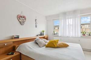 STADTRUHE – Lichtdurchflutete 2-Zimmer-Wohnung mit großzügigem Westbalkon in ruhiger zentraler Lage – Die vollständige Adresse der Immobilie erhältst du vom Anbieter., 75177 Nordstadt, Pforzheim – Vorschaubild 4