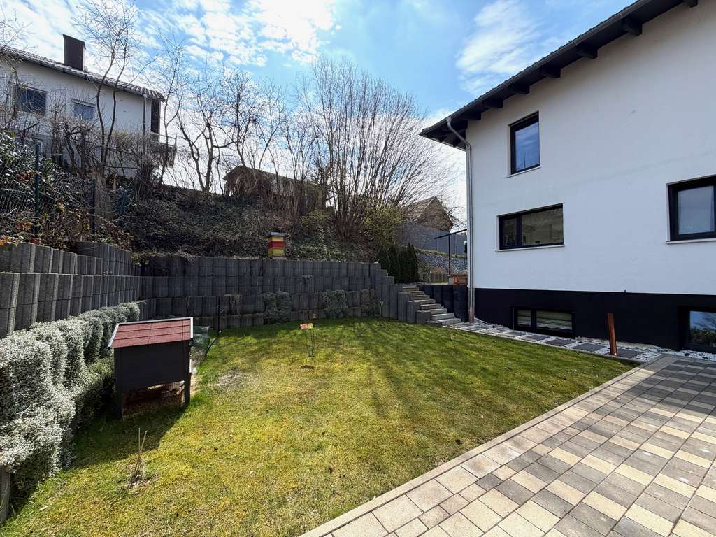 Immobilie in Bibertal - „Modernes Einfamilienhaus mit Einliegerwohnung, Galerie & Doppelgarage in ruhiger Sackgassenlage“ - Bild 4