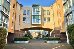Leerstehende 2-Zimmer-Wohnung mit Sonnenbalkon und TG-Stellplatz in Rheinlage auf Erbbaugrundstück – Die vollständige Adresse der Immobilie erhältst du vom Anbieter., 40597 Benrath, Düsseldorf – Vorschaubild 10