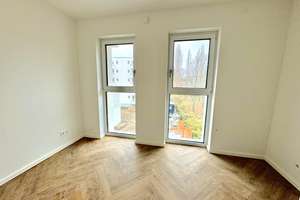 Sehr ruhige Wohnung zum Innenhof mit EBK, Abstellkammer, Balkon und Waschmaschinenanschluss! – Otto-Franke-Straße 45, 12489 Adlershof, Berlin – Vorschaubild 8