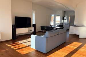 Urban Living - 3 ZKBBT EBK, vollmöbliertes Loft-Penthouse Nähe der Bielefelder Altstadt – Falkstraße 3, 33602 Mitte, Bielefeld – Vorschaubild 6