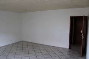 Große, helle 3 Zi. Whg. mit Balkon und Garage in Nbg. Großreuth b. Schweinau – Die vollständige Adresse der Immobilie erhältst du vom Anbieter., 90431 Großreuth bei Schweinau, Nürnberg – Vorschaubild 3