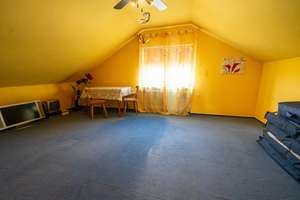 Gepflegtes Zweifamilienhaus mit stabilen Mieteinnahmen – Die vollständige Adresse der Immobilie erhältst du vom Anbieter., 89150 Laichingen – Vorschaubild 23