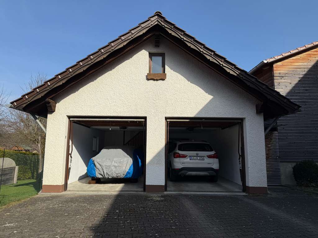 Immobilie in Krumbach (Schwaben) - EINZIEHEN & GENIESSEN! EFH MIT DOPPELGARAGE, TERRASSE u. SCHÖNEM GARTEN IN ATTENHAUSEN! - Bild 4