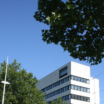 VERMIETUNG von Büro-/Praxisflächen an der „B 9“