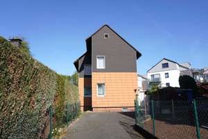 Aus Alt mach Traumhaus – Freistehendes Einfamilienhaus für kreative Modernisierer in LEV-Lützenkirch – Die vollständige Adresse der Immobilie erhältst du vom Anbieter., 51381 Lützenkirchen, Leverkusen – Vorschaubild 2