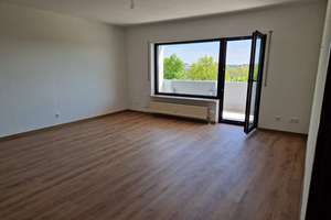 Neu renovierte, helle 2-Zimmer Wohnung mit Balkon und TG-Stellplatz Neureut – Die vollständige Adresse der Immobilie erhältst du vom Anbieter., 76149 Neureut, Karlsruhe – Vorschaubild 2