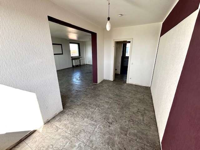 Sanierungsbedürftige, großzügige 3-Raum-Wohnung in ruhiger Lage von Monheim mit TOP-Fernblick, Mettmann Kreis – Bild 3