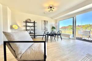 Frisch sanierte 4-Zimmer-Wohnung zum Soforteinzug mit 2 Bädern, 2 Balkonen und Stellplatz – Die vollständige Adresse der Immobilie erhältst du vom Anbieter., 23560 Sankt Jürgen, Lübeck – Vorschaubild 2