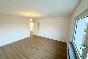 4-Zimmer-Whg., Erstbezug nach Sanierung, gepfl. 6‑Familienhaus, begehrte Lage – Hagedornstraße 2, 45357 Bedingrade, Essen – Vorschaubild 2