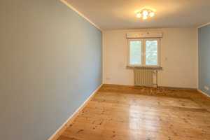 Mz-Mombach! Reihenhaus mit viel Platz für die ganze Familie! 7 Zimmer, 2 Bäder & extra-großer Garten – Mainz – Vorschaubild 15