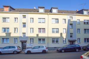 Solides Mehrfamilienhaus mit 13 Wohneinheiten und 17 Garagen in zentraler Lage – Die vollständige Adresse der Immobilie erhältst du vom Anbieter., 45881 Schalke, Gelsenkirchen – Vorschaubild 2