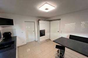 Einfamilienhaus mit uneinsehbarem Eckgrundstück in Ingolstadt-Gerolfing – Die vollständige Adresse der Immobilie erhältst du vom Anbieter., 85049 West, Ingolstadt – Vorschaubild 16
