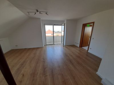 2-Zimmer-DG-Wohnung in Harthausen