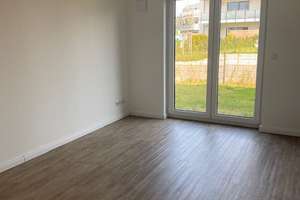 Gartenparadies inklusive: Komfortable 4-Zimmer Wohnung mit toller Einbauküche  und Carport – Die vollständige Adresse der Immobilie erhältst du vom Anbieter., 38442 Ehmen, Wolfsburg – Vorschaubild 8