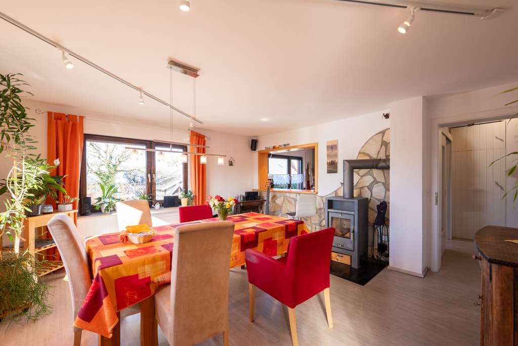 Immobilie in Hennef (Sieg) - Großzügiges Landhaus in Hennef-Adscheid - Bild 3