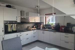 Ruhiges Wohnen  – moderne 4-Zimmer-Wohnung in Stadtrandslage – Die vollständige Adresse der Immobilie erhältst du vom Anbieter., 72762 Reutlingen-Mitte, Reutlingen – Vorschaubild 2