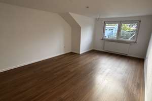 Helle Dachgeschosswohnung mit modernem Charme in Dortmund-Körne – 80 m² Wohlfühlfläche – Liboristraße 31, 44143 Kaiserbrunnen, Dortmund – Vorschaubild 3