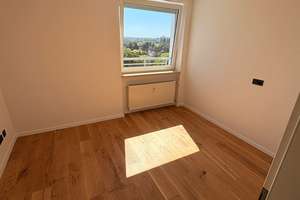 WG-Zimmer in 4-Zimmer-Wohnung in Erlangen – Dompfaffstraße 136, 91056 Steinforst, Erlangen – Vorschaubild 5